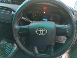 Toyota Hilux 2.0 VvtiP/U Single Cab - Image 8