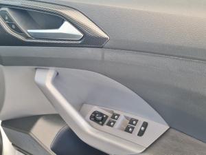 Volkswagen T-CROSS 1.0 TSI Comfortline - Image 14