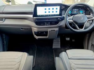 Volkswagen Transporter Kombi 2.0TDi Life automatic - Image 8