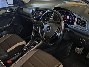Volkswagen T-ROC 2.0 TSI Design 4MOT DSG - Image 17