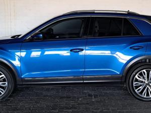 Volkswagen T-ROC 2.0 TSI Design 4MOT DSG - Image 5