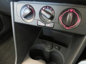 Volkswagen Polo Vivo 1.4 Life - Image 12