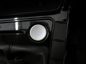 Volkswagen Polo 1.6 Life - Image 17