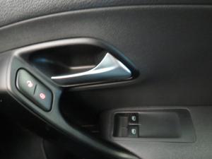 Volkswagen Polo Vivo 1.4 Trendline - Image 17