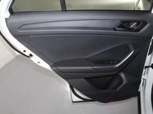 Volkswagen T-ROC 2.0 TSI 4M R-LINE DSG - Image 13