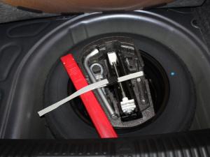 Volkswagen Polo Vivo 1.6 Life TIP - Image 9