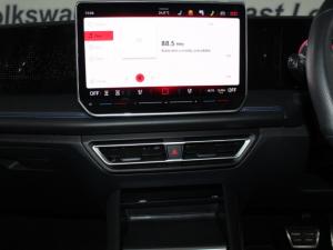 Volkswagen Tiguan 2.0 TDI R-LINE 4M DSG - Image 11