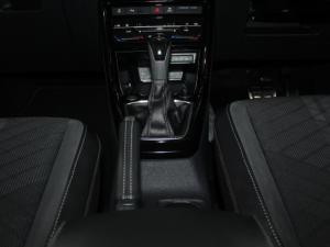 Volkswagen T-CROSS 1.0 TSI R-LINE DSG - Image 14