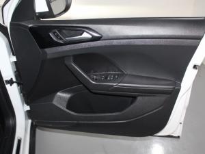 Volkswagen T-CROSS 1.0 TSI R-LINE DSG - Image 15
