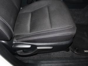 Toyota Hilux 2.4 GD-6 Raider 4X4 automaticD/C - Image 17