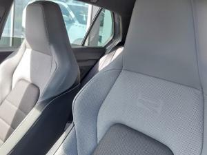 Volkswagen Golf 1.4 TSI R-LINE + Tiptronic - Image 16