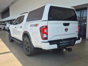 Nissan Navara 2.5DDTI PRO-4X 4X4 automatic D/C - Image 9