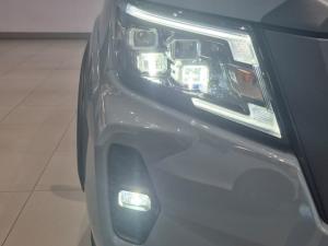 Nissan Navara 2.5DDTI PRO-2X automatic D/C - Image 12