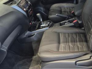 Nissan Navara 2.5DDTI PRO-2X automatic D/C - Image 7