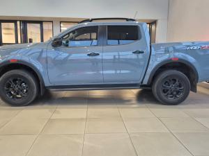 Nissan Navara 2.5DDTI PRO-2X automatic D/C - Image 8
