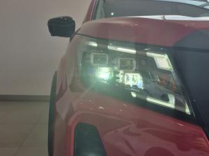Nissan Navara 2.5DDTI PRO-2X automatic D/C - Image 12