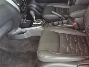 Nissan Navara 2.5DDTI PRO-2X automatic D/C - Image 7