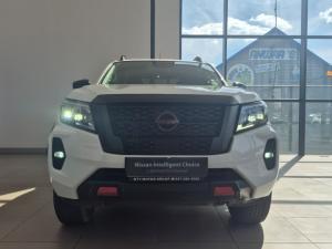 Nissan Navara 2.5DDTI PRO-4X 4X4 automatic D/C - Image 4