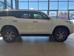 Toyota Fortuner 2.4GD-6 Raised Body automatic - Image 3