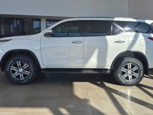 Toyota Fortuner 2.4GD-6 Raised Body automatic - Image 9