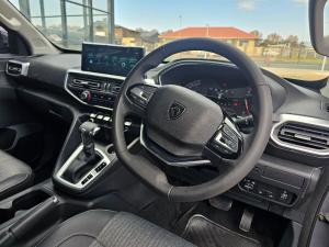 Peugeot Landtrek 1.9D AllureD/C automatic - Image 10