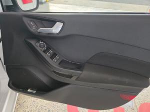 Ford Fiesta 1.0 Ecoboost Trend 5-Door - Image 21