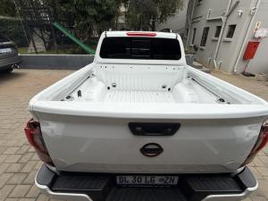 Nissan Navara 2.5DDTI PRO-2X automatic D/C - Image 10
