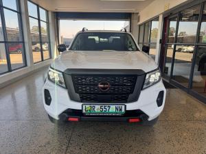 Nissan Navara 2.5DDTI PRO-4X 4X4 automatic D/C - Image 4