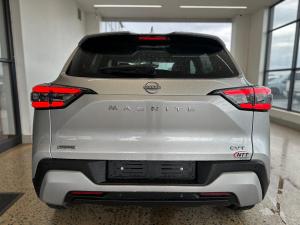 Nissan Magnite 1.0T Acenta CVT - Image 5