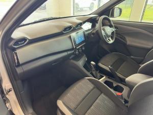Nissan Magnite 1.0T Acenta CVT - Image 7