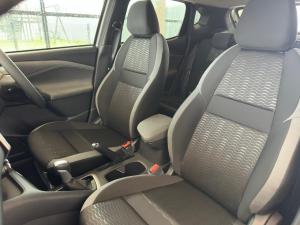 Nissan Magnite 1.0T Acenta CVT - Image 8