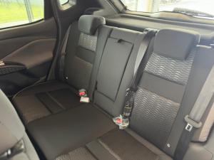 Nissan Magnite 1.0T Acenta CVT - Image 9