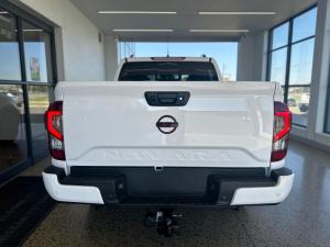 Nissan Navara 2.5DDTI PRO-2X automatic D/C - Image 5