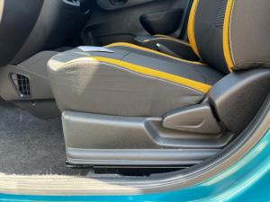 Renault Kwid 1.0 Climber 5-Door AMT - Image 18