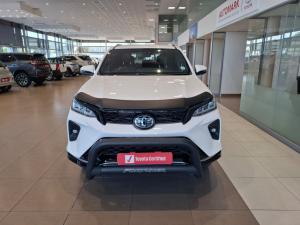 Toyota Fortuner 2.8GD-6 VX automatic - Image 4