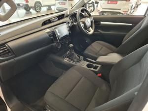 Toyota Hilux 2.4 GD-6 Raider 4X4S/C - Image 7