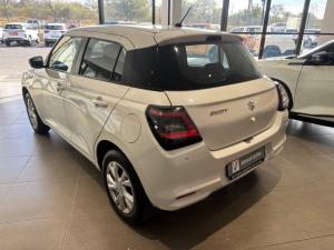 Suzuki Swift 1.2 GL+ CVT - Image 13