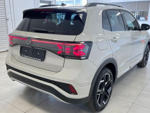 Volkswagen T-CROSS 1.0 TSI R-LINE DSG - Image 12
