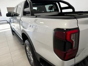 Ford Ranger 2.0D BI-TURBO XLT HR automatic D/C - Image 12