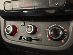 Renault Kwid 1.0 Dynamique / ZEN / Techno 5-Door AMT - Image 19