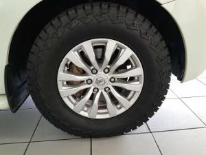 Nissan Patrol 5.6 V8 LE Premium - Image 10