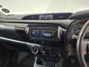 Toyota Hilux 2.4GD S (aircon) - Image 11