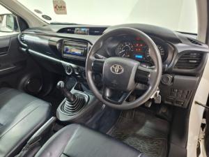 Toyota Hilux 2.4GD S (aircon) - Image 8