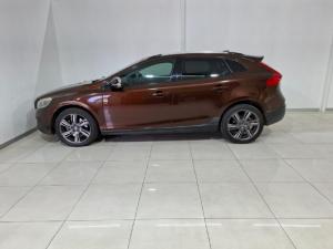 Volvo V40 Cross Country D4 Inscription - Image 2