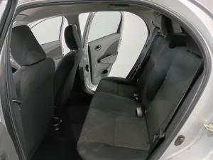 Toyota Etios hatch 1.5 Sprint - Image 8