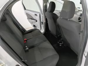 Toyota Etios hatch 1.5 Sprint - Image 9
