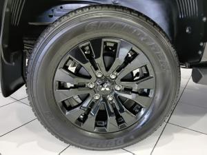 Mitsubishi Triton 2.4DI-D Bi-Turbo double cab 4x4 - Image 13