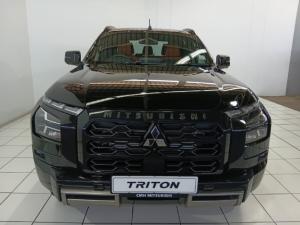 Mitsubishi Triton 2.4DI-D Bi-Turbo double cab 4x4 - Image 2