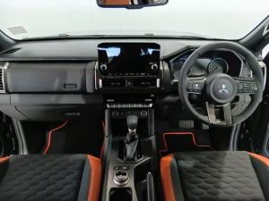 Mitsubishi Triton 2.4DI-D Bi-Turbo double cab 4x4 - Image 9