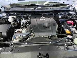 Mitsubishi Pajero Sport 2.4DI-D 4x4 - Image 15